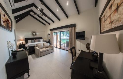 Imagen general del Hotel Sunset Del Mar Resort. Foto 4