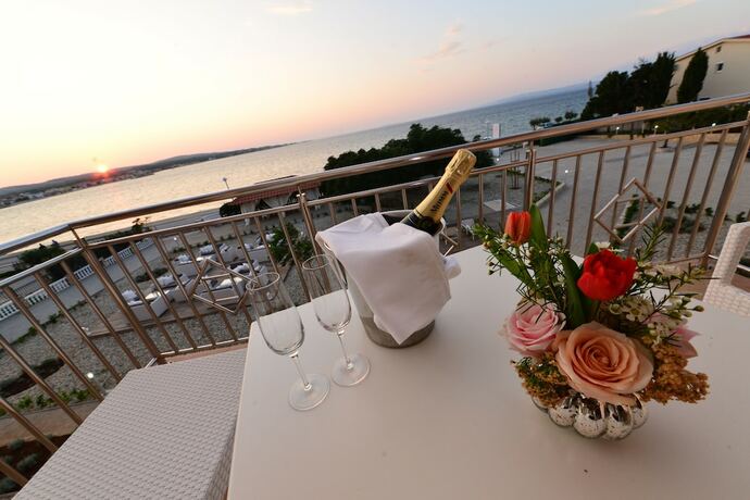 Imagen de la habitación del Hotel Sunset Deluxe Apartments. Foto 20