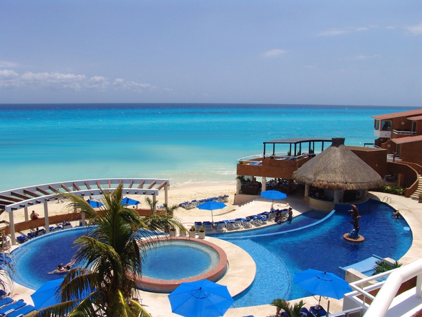 Imagen de la piscina del Hotel Sunset Fishermen Beach Resort Playa Del Carmen - All Inclusive. Foto 14
