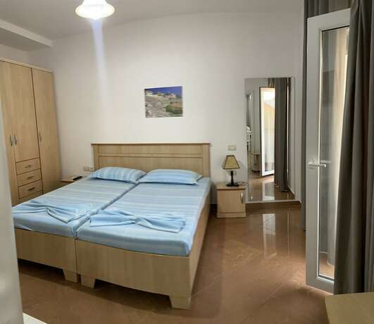 Imagen de la habitación del Hotel Sunset GL. Foto 16