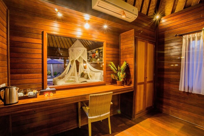 Imagen de la habitación del Hotel Sunset Garden Nusa Lembongan. Foto 14