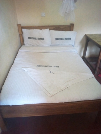 Imagen de la habitación del Hotel Sunset Guest House. Foto 5