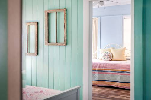 Imagen de la habitación del Hotel Sunset Inn And Cottages. Foto 6