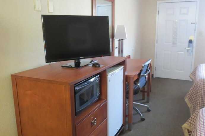 Imagen general del Hotel Sunset Inn - Augusta. Foto 16