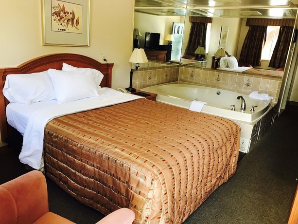 Imagen de la habitación del Hotel Sunset Inn, Cataratas del Niagara. Foto 10