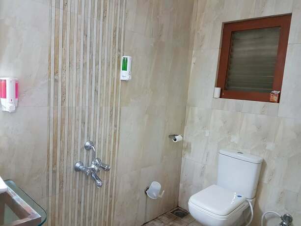 Imagen general del Hotel Sunset Inn Mount Abu With Swimming Pool. Foto 8