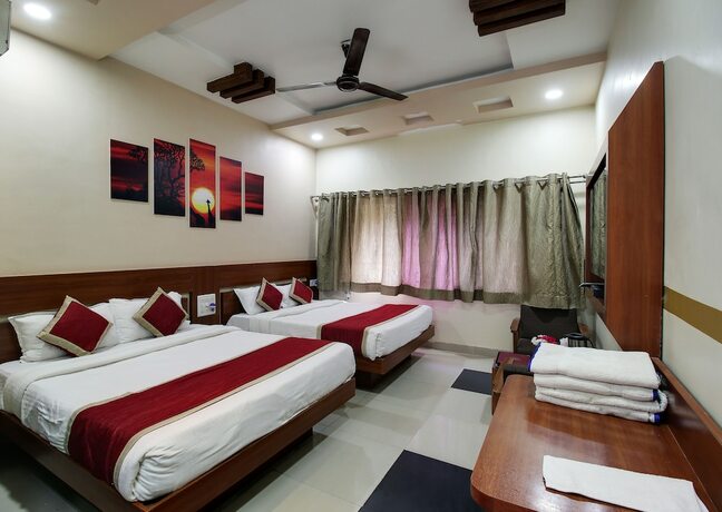 Imagen de la habitación del Hotel Sunset Inn Mount Abu With Swimming Pool. Foto 20