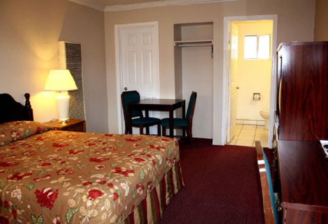Imagen de la habitación del Hotel Sunset Inn and Suites, West Sacramento. Foto 8