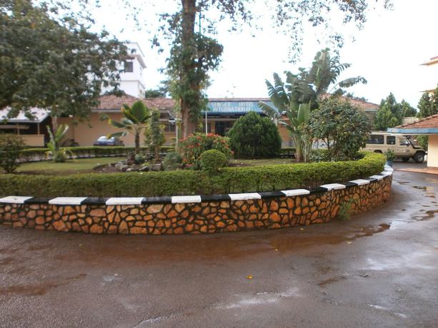 Imagen de los exteriores del Hotel Sunset International. Foto 16