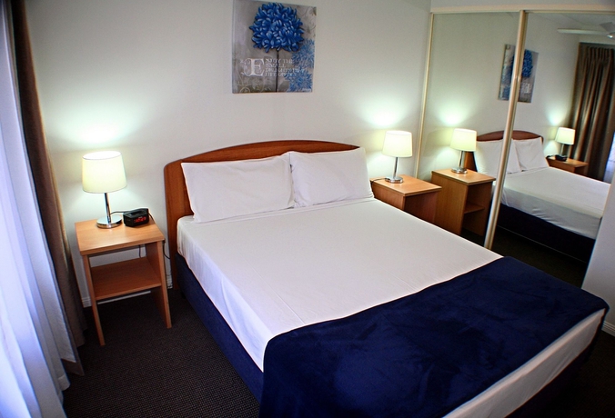 Imagen de la habitación del Hotel Sunset Island Resort. Foto 2