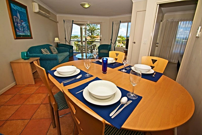 Imagen de la habitación del Hotel Sunset Island Resort. Foto 3