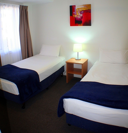 Imagen de la habitación del Hotel Sunset Island Resort. Foto 4