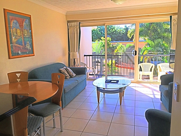 Imagen de los interiores del Hotel Sunset Island Resort. Foto 13