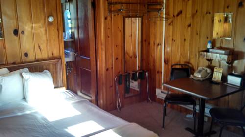Imagen de la habitación del Hotel Sunset Lodge Escanaba. Foto 14