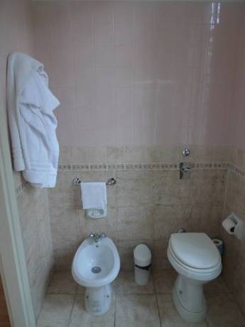 Imagen de la habitación del Hotel Sunset, Mil&aacute;n. Foto 7