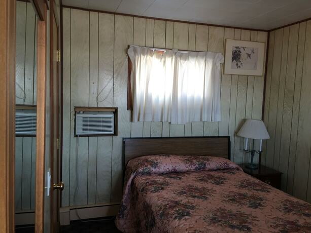 Imagen de la habitación del Hotel Sunset Motel. Foto 19