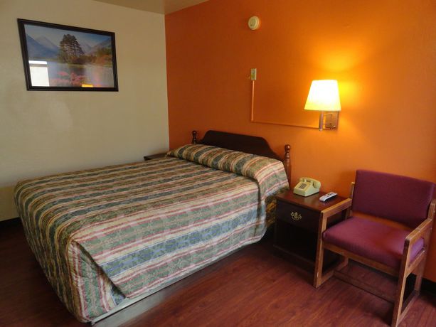 Imagen de la habitación del Hotel Sunset Motel. Foto 9