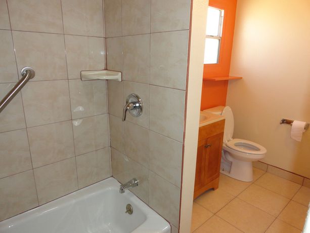 Imagen de la habitación del Hotel Sunset Motel. Foto 11