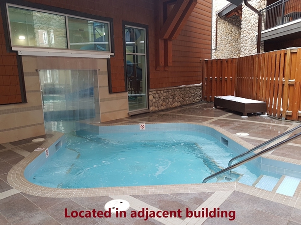 Imagen de la piscina del Hotel Sunset Mountain Inn and Spa. Foto 19