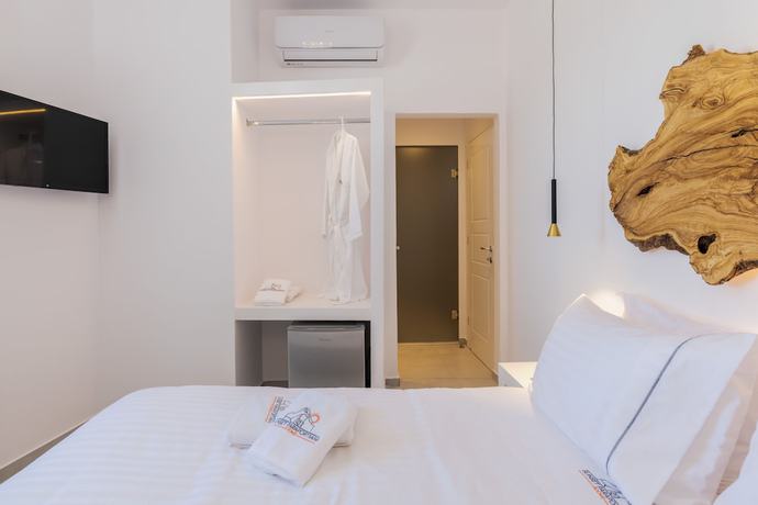 Imagen de la habitación del Hotel Sunset Paraportiani Rooms. Foto 6