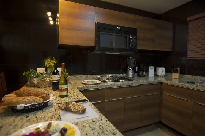 Imagen de la habitación del Hotel Sunset Plaza Beach Resort and Spa Pto Vallarta All Inclusive. Foto 5