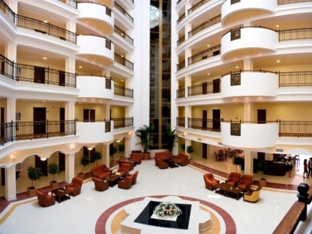 Imagen general del Hotel Sunset Resort. Foto 4