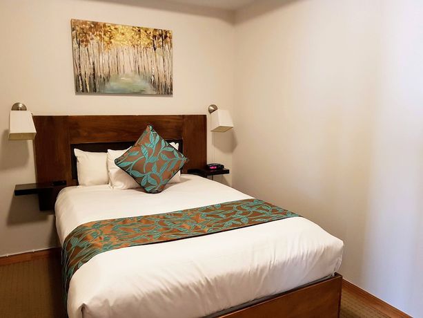 Imagen de la habitación del Hotel Sunset Resorts Canmore And Spa. Foto 6