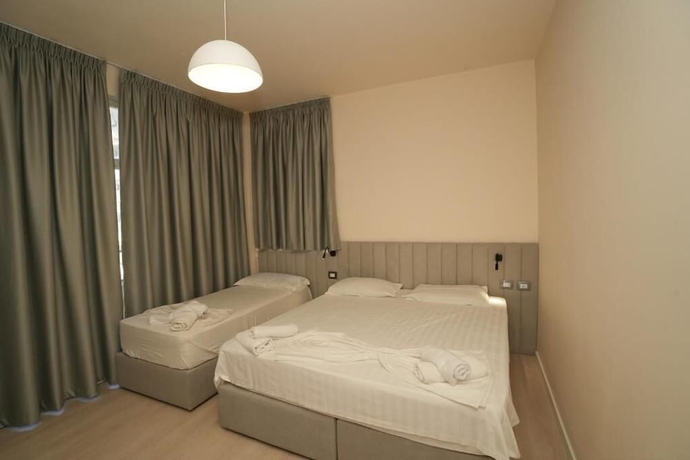 Imagen de la habitación del Hotel Sunset, Rrashbull. Foto 4