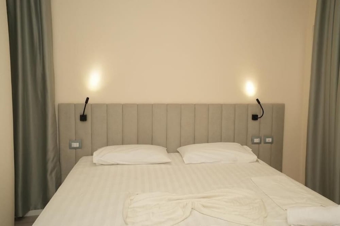 Imagen de la habitación del Hotel Sunset, Rrashbull. Foto 12