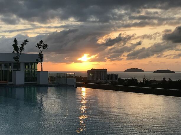 Imagen general del Hotel Sunset Seaview Vacation Condos @ Infinity Avenue. Foto 5