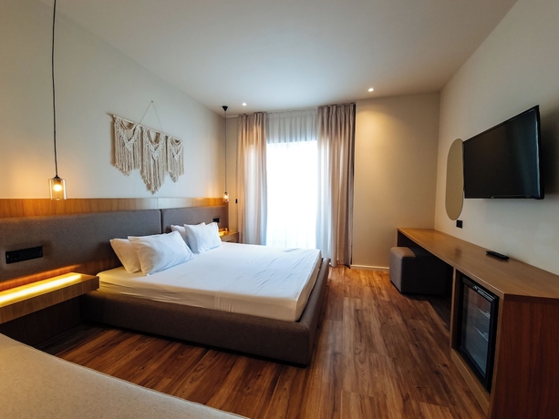 Imagen de la habitación del Hotel Sunset Shoreline Saranda. Foto 5