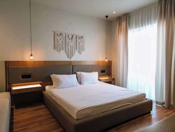 Imagen de la habitación del Hotel Sunset Shoreline Saranda. Foto 10