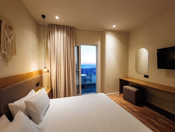 Imagen de la habitación del Hotel Sunset Shoreline Saranda. Foto 13