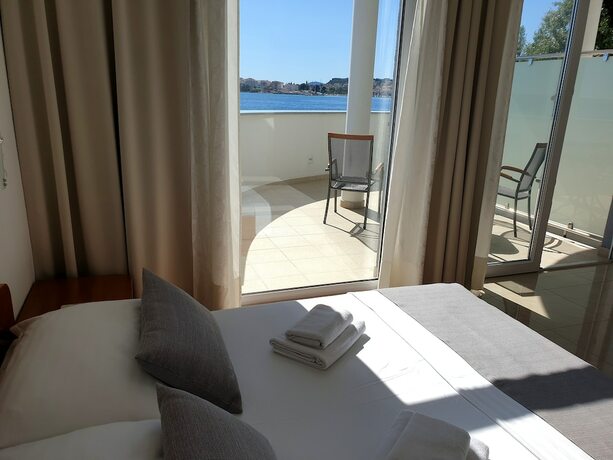 Imagen de la habitación del Hotel Sunset Split Rooms. Foto 6