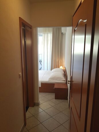 Imagen de la habitación del Hotel Sunset Split Rooms. Foto 13