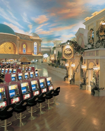 Imagen de los interiores del Hotel Sunset Station and Casino. Foto 8
