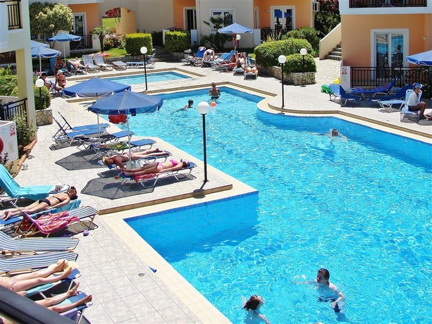 Imagen general del Hotel Sunset Suites, Platanias. Foto 4