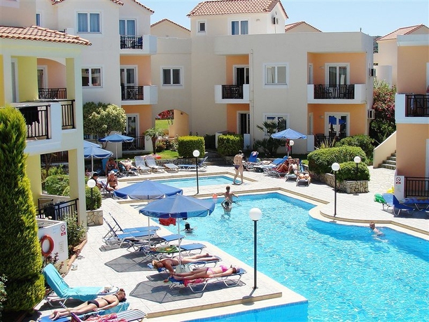 Imagen general del Hotel Sunset Suites, Platanias. Foto 5