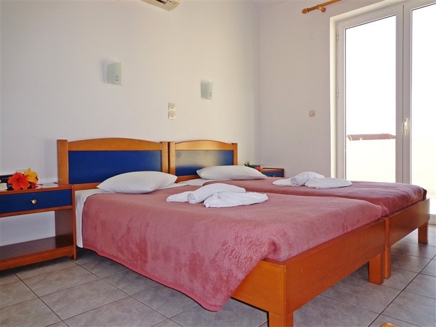 Imagen general del Hotel Sunset Suites, Platanias. Foto 7