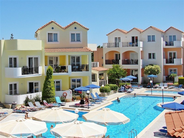 Imagen general del Hotel Sunset Suites, Platanias. Foto 8