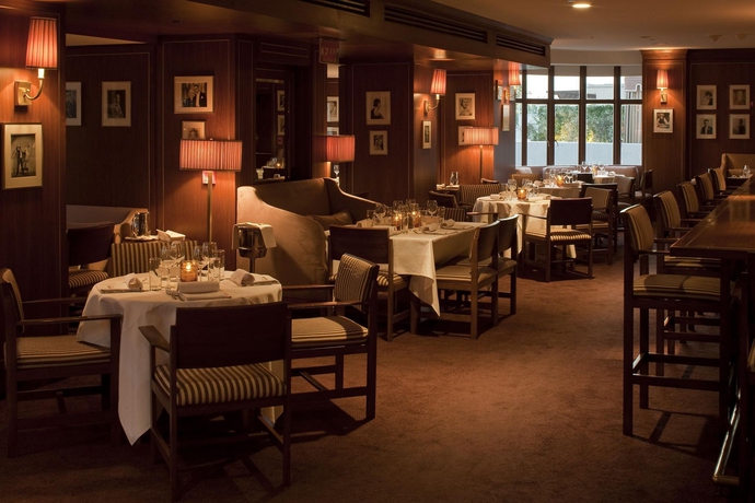 Imagen del bar/restaurante del Hotel Sunset Tower. Foto 4