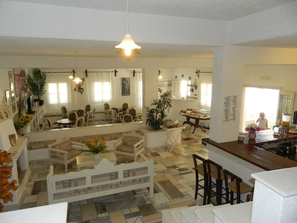 Imagen del bar/restaurante del Hotel Sunset View. Foto 3