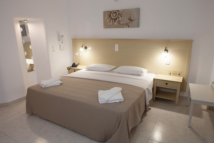 Imagen de la habitación del Hotel Sunset View. Foto 17