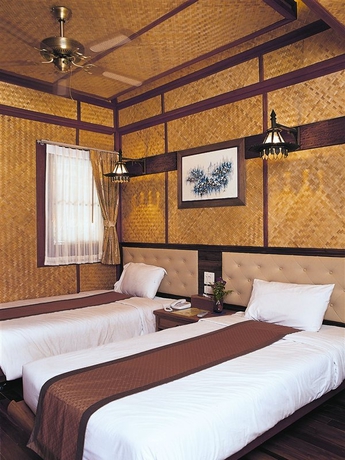 Imagen general del Hotel Sunset Village Beach Resort. Foto 9