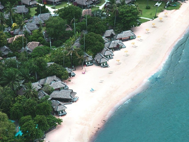 Imagen general del Hotel Sunset Village Beach Resort. Foto 10