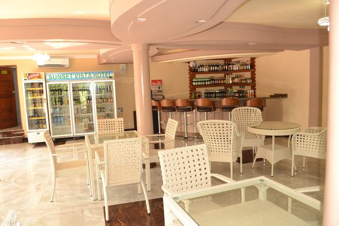 Imagen del bar/restaurante del Hotel Sunset Vista. Foto 4