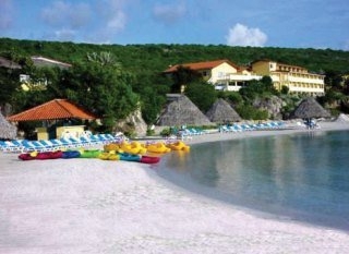 Imagen de los exteriores del Hotel Sunset Waters Beach Resort (.). Foto 5
