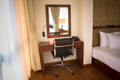 Imagen de la habitación del Hotel Sunset Westlake Hanoi. Foto 3
