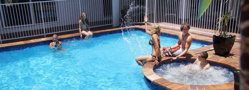 Imagen de la piscina del Hotel Sunshine Beach Resort. Foto 6