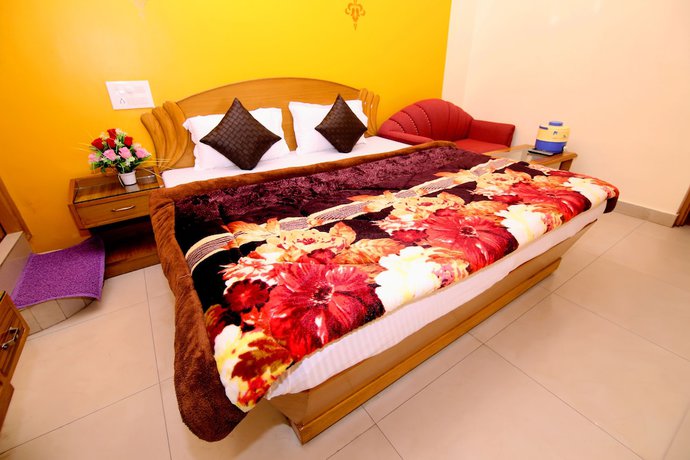 Imagen de la habitación del Hotel Sunshine, Haridwar. Foto 2